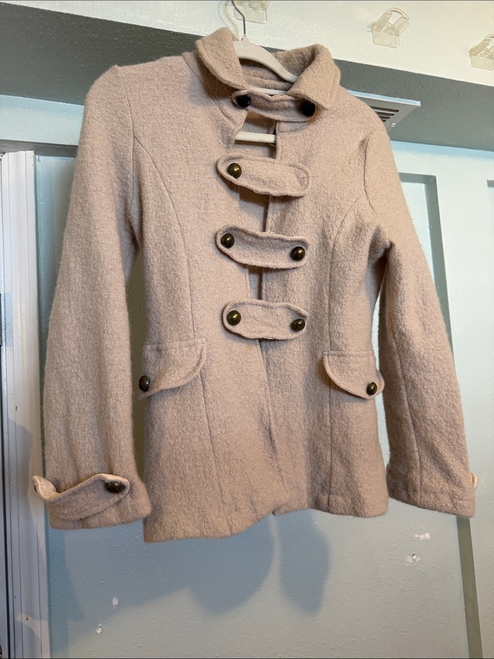 Women’s Beige 100% wool Toggle Coat